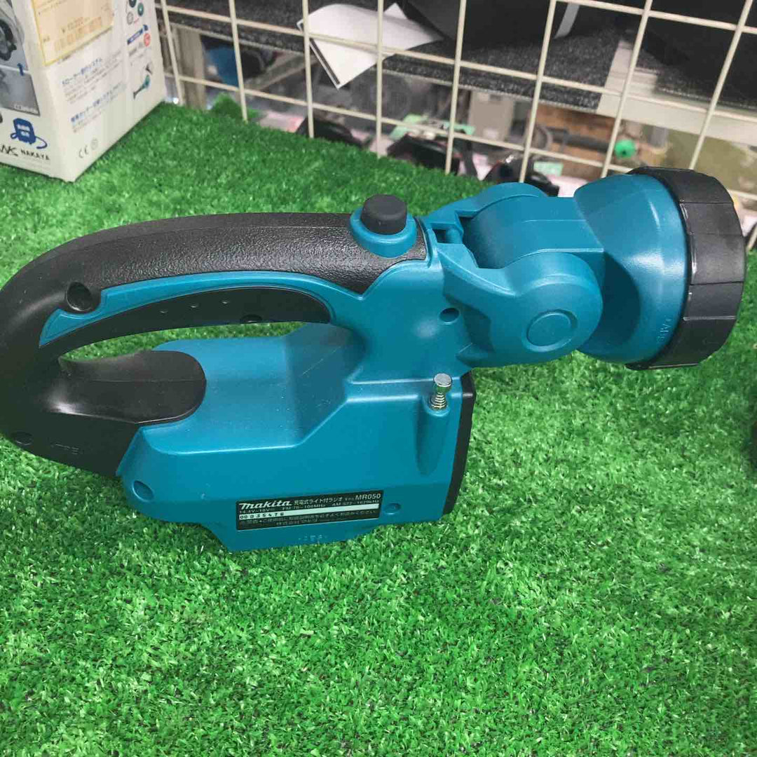 ★マキタ(makita) コードレスラジオ付ライト MR050【町田店】