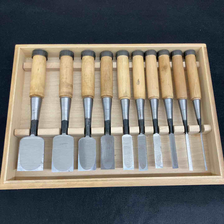 【中古品】 鑿(のみ) 三代目 千代鶴貞秀 別誂 追入十本組 ※希少品 【東大和店】