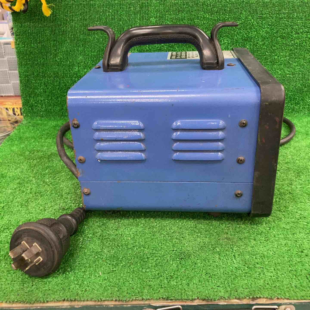 ◇日動工業 NTB-EK300D-CC 降圧トランス　変圧器　トラパック【川崎店】