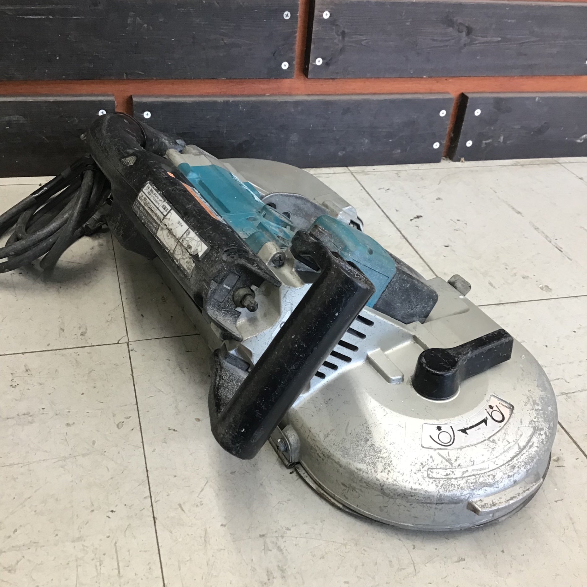 中古品】マキタ/makita ポータブルバンドソー 2107F 【鴻巣店】 – アクトツールオンラインショップ