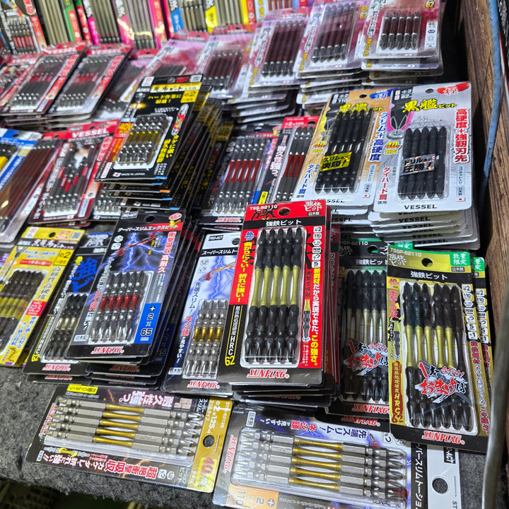 【未使用・大特価まとめ売り！】ビット5本入り 200パックまとめ売り 六角軸6.35mm インパクトドライバー用 メーカー・サイズ混合 約1000本【桶川店】