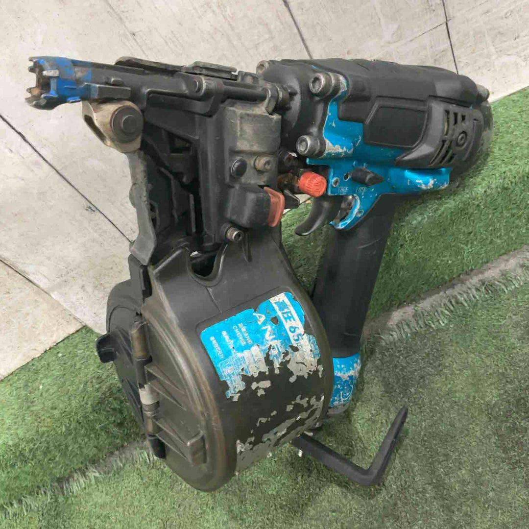 ★マキタ(makita) 高圧エア釘打ち機 AN633HM 動作確認済【川口店】