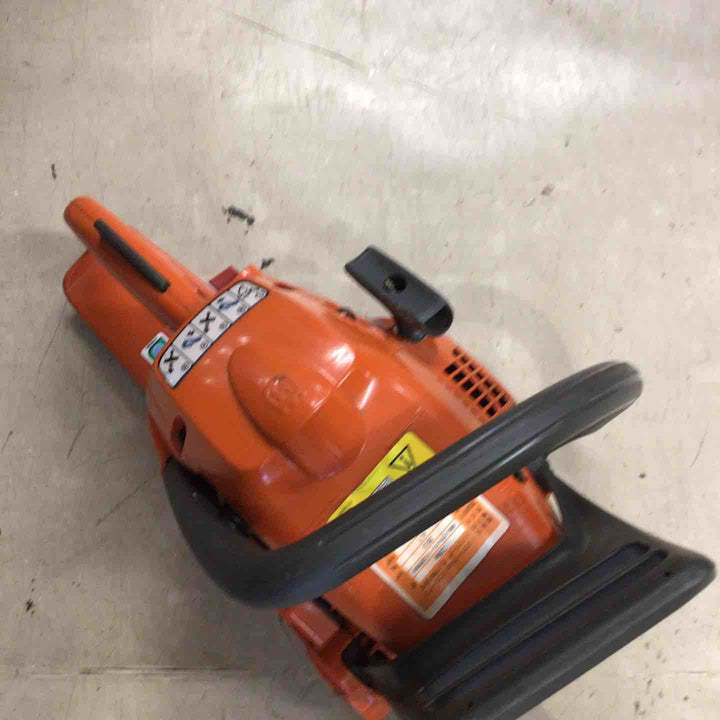 【店頭受取り限定】ハスクバーナ　Husqvarna　エンジンチェーンソー　236e　【町田店】