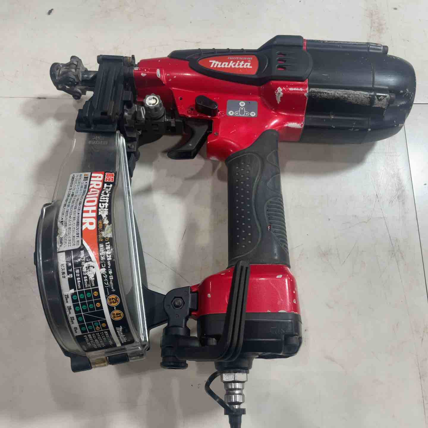★マキタ(makita) 高圧ネジ打ち機 AR410HR 動作確認済み【川口店】 ☆マキタ(makita) 高圧ネジ打ち機 AR410HR 動作確認済み【川口店