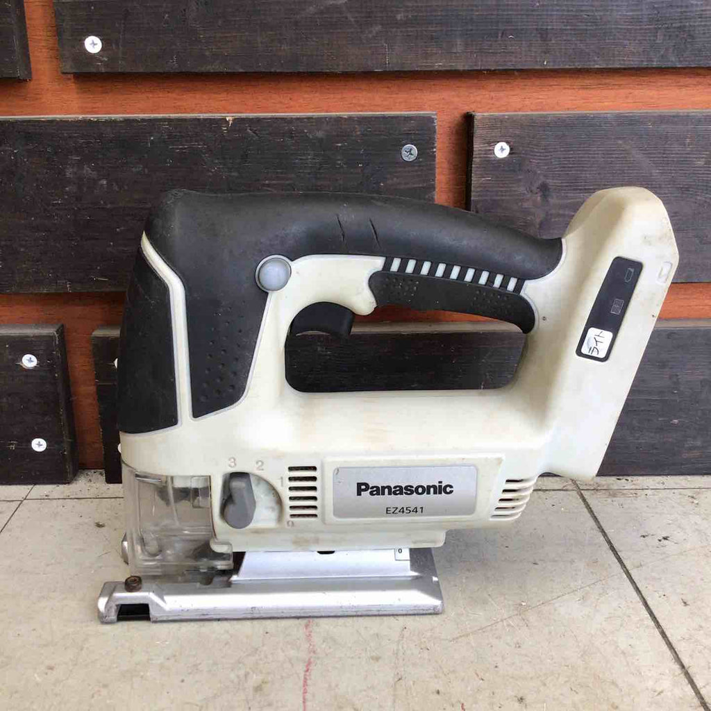 中古品】 パナソニック/Panasonic コードレスジグソー 本体 EZ4541X-B 