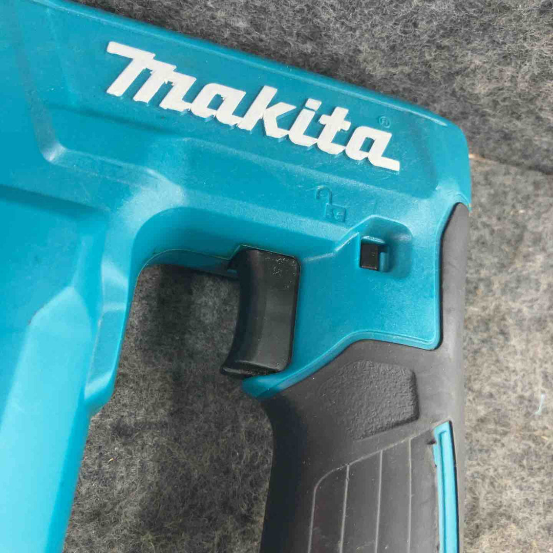 ◇マキタ(makita) RT線専用コードレスタッカ ST112DZK【鴻巣店】