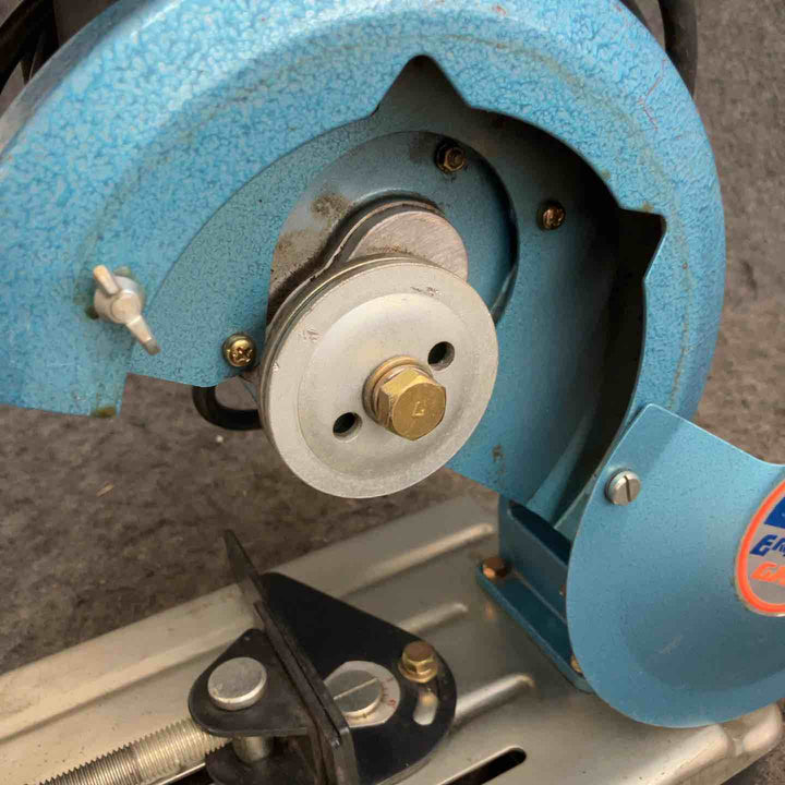 ◇新ダイワ(Shindaiwa) 205mm高速切断機 L60C ライトカッター【鴻巣店】
