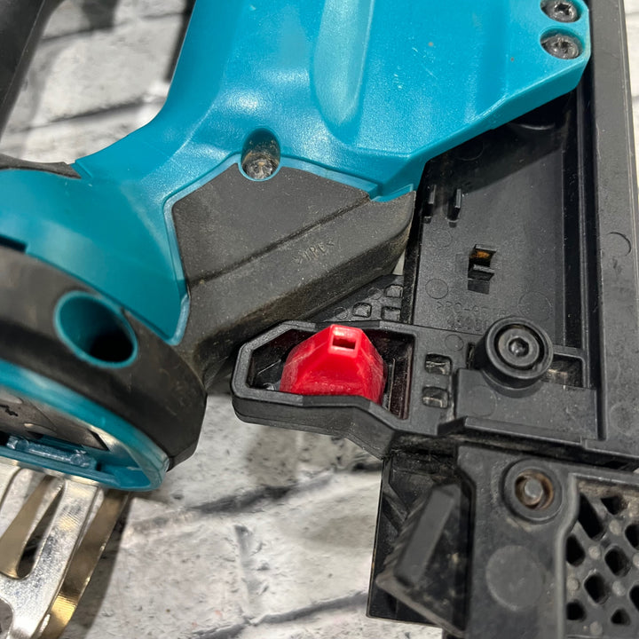 ★マキタ(makita) コードレスフィニッシュネイラ FN350DZK【川口店】