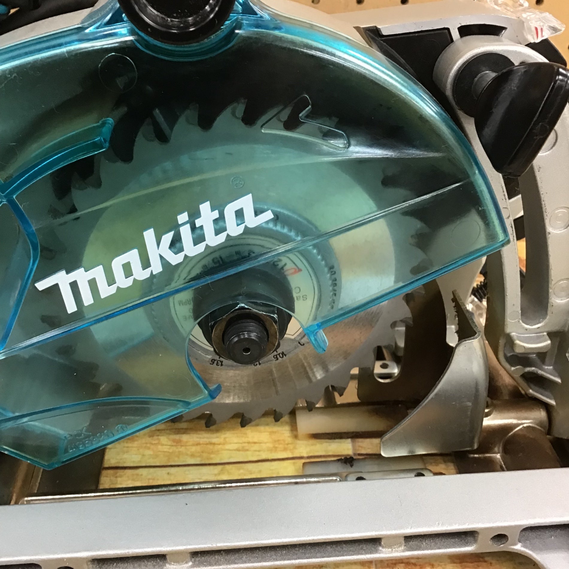 マキタ(makita) 小型ミゾキリ 溝切 3005BA【川崎店】 – アクトツール