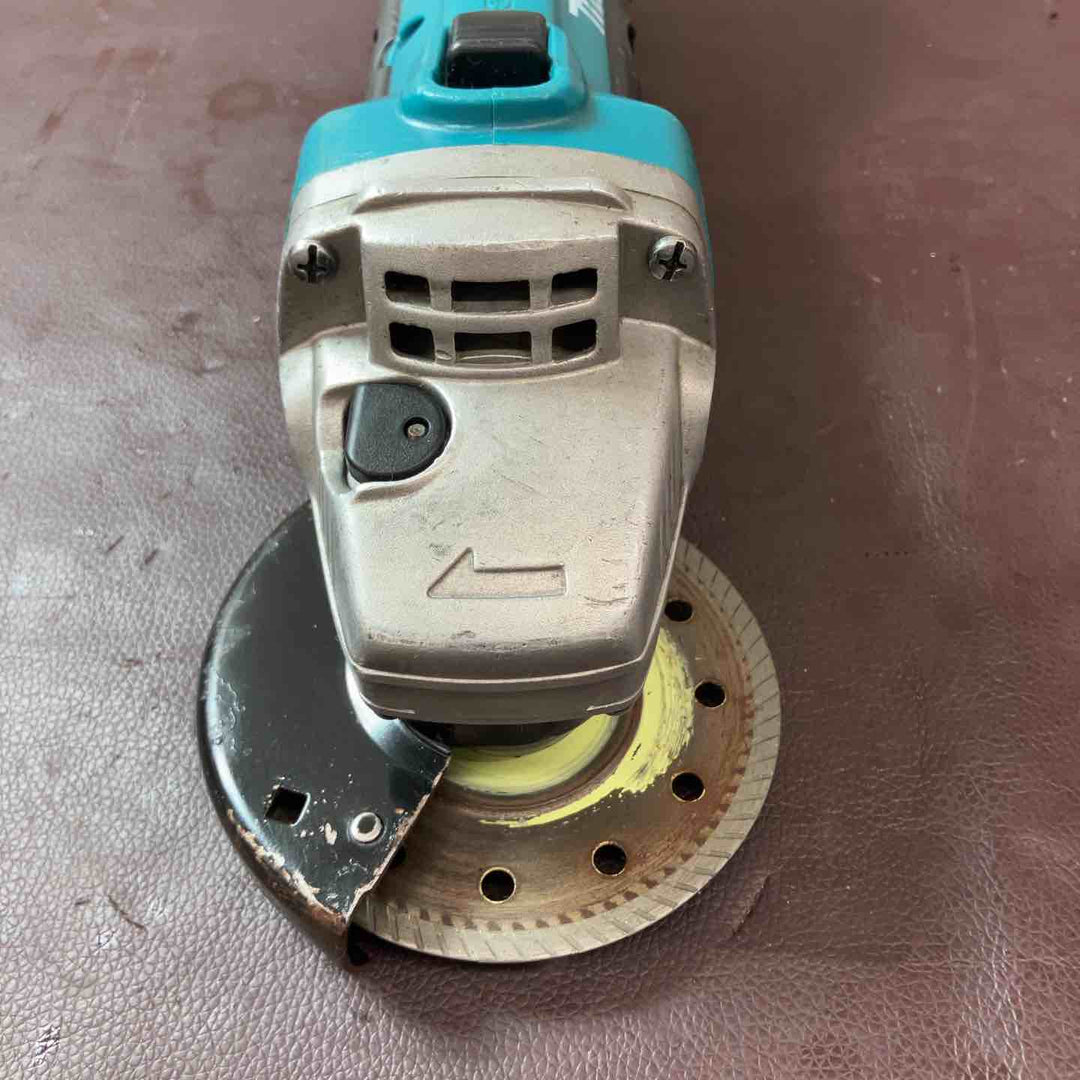 【中古品】マキタ(makita) コードレスディスクグラインダ GA402DZ 18V バッテリー1個付属【東大和店】