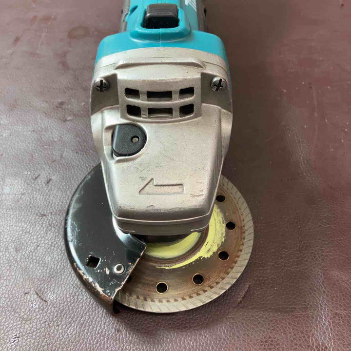 【中古品】マキタ(makita) コードレスディスクグラインダ GA402DZ 18V バッテリー1個付属【東大和店】