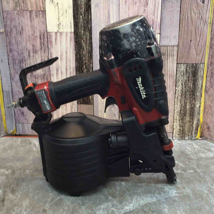 ★マキタ(makita) 高圧エア釘打ち機 AN900HX【八潮店】