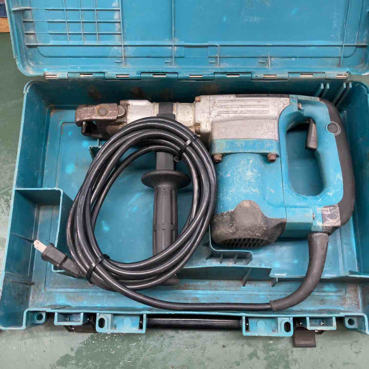 【中古美品】 マキタ/makita 電動ハンマ HM0830 【鴻巣店】 ☆マキタ(makita) 電動ハンマ HM0830【鴻巣店】 – アクトツール