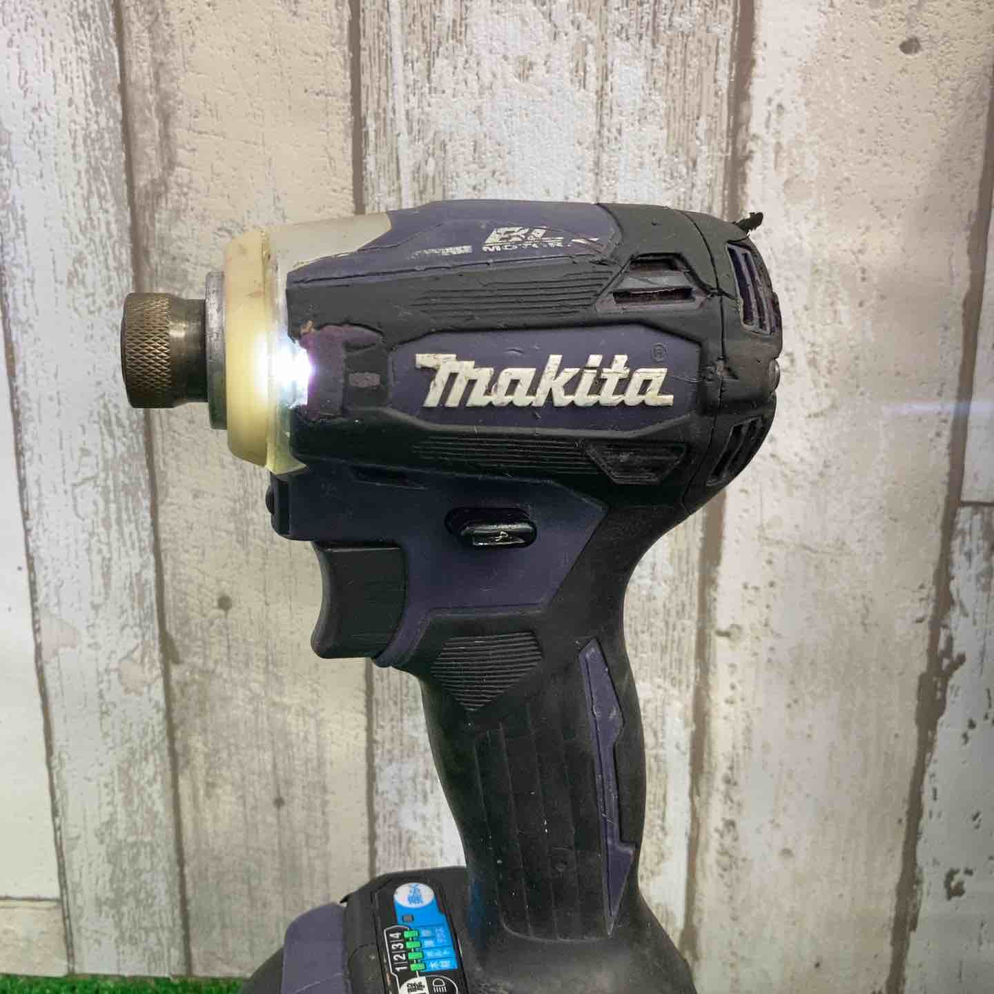 マキタ TD172DGXAP 充電式インパクトドライバー【市川行徳店】【店頭
