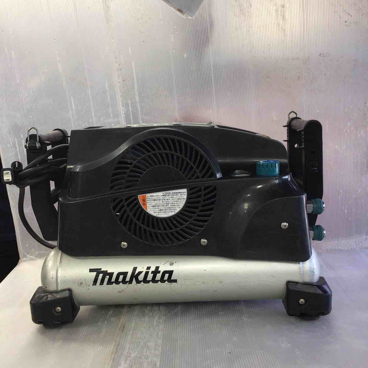 ★マキタ(makita) エアコンプレッサー AC460X【草加店】