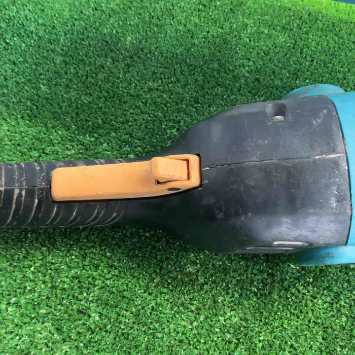 ☆マキタ(makita) 180mm電子ディスクグラインダ GA7011C【草加店】