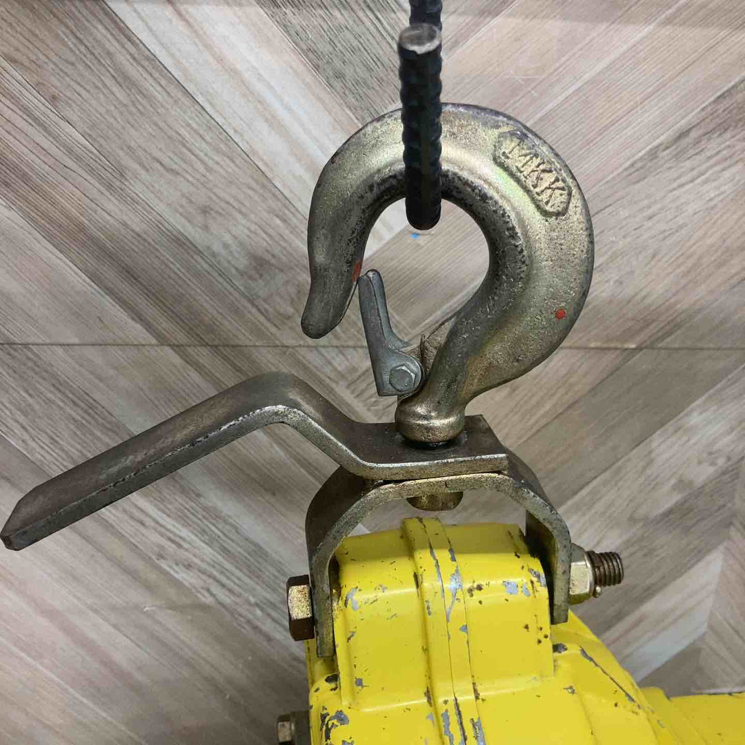 【中古品】トーヨーコーケン 電動ウインチ ワイヤー ベビーホイスト BH-820 荷重20kg 揚程20M リモコン付【八潮店】