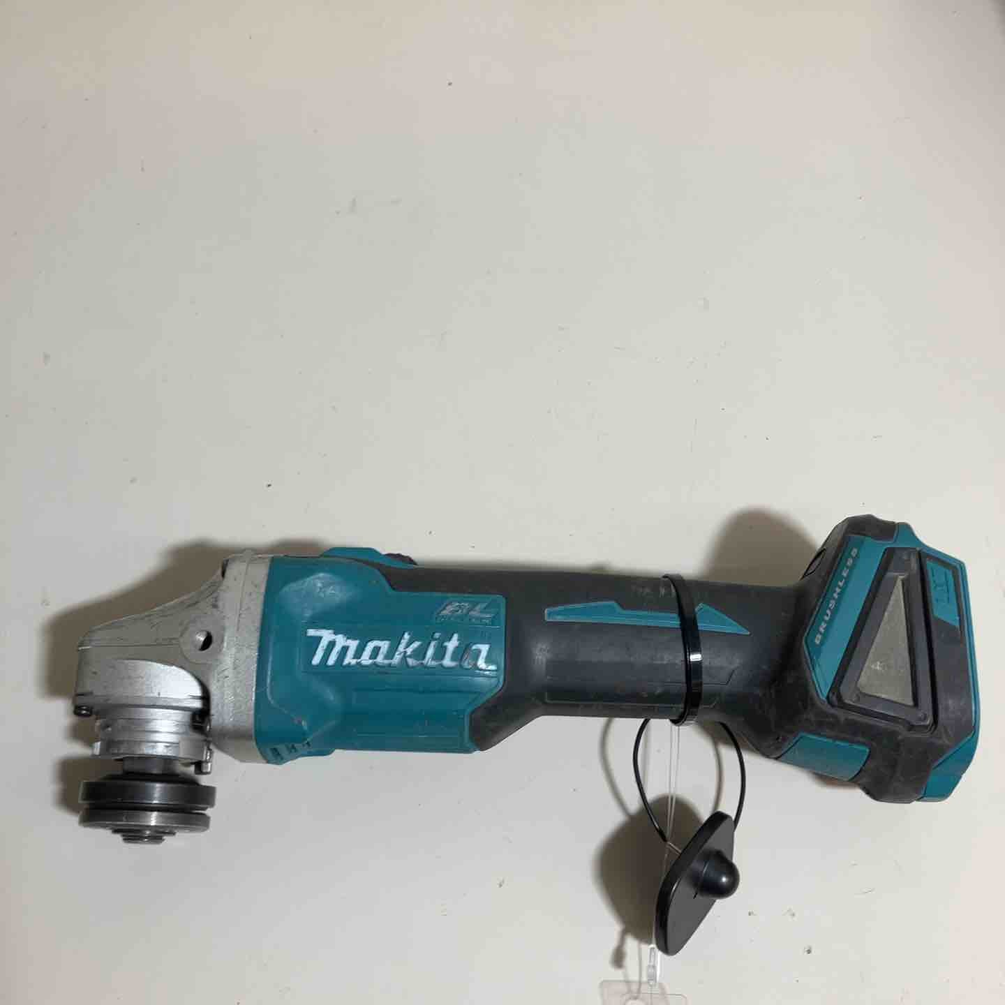 ☆マキタ(makita) 125mmコードレスディスクグラインダ GA504DZN (GA504DN)　本体のみ　18V対応【戸田店】 ☆マキタ(makita) 125mmコードレスディスクグラインダ GA504DZN
