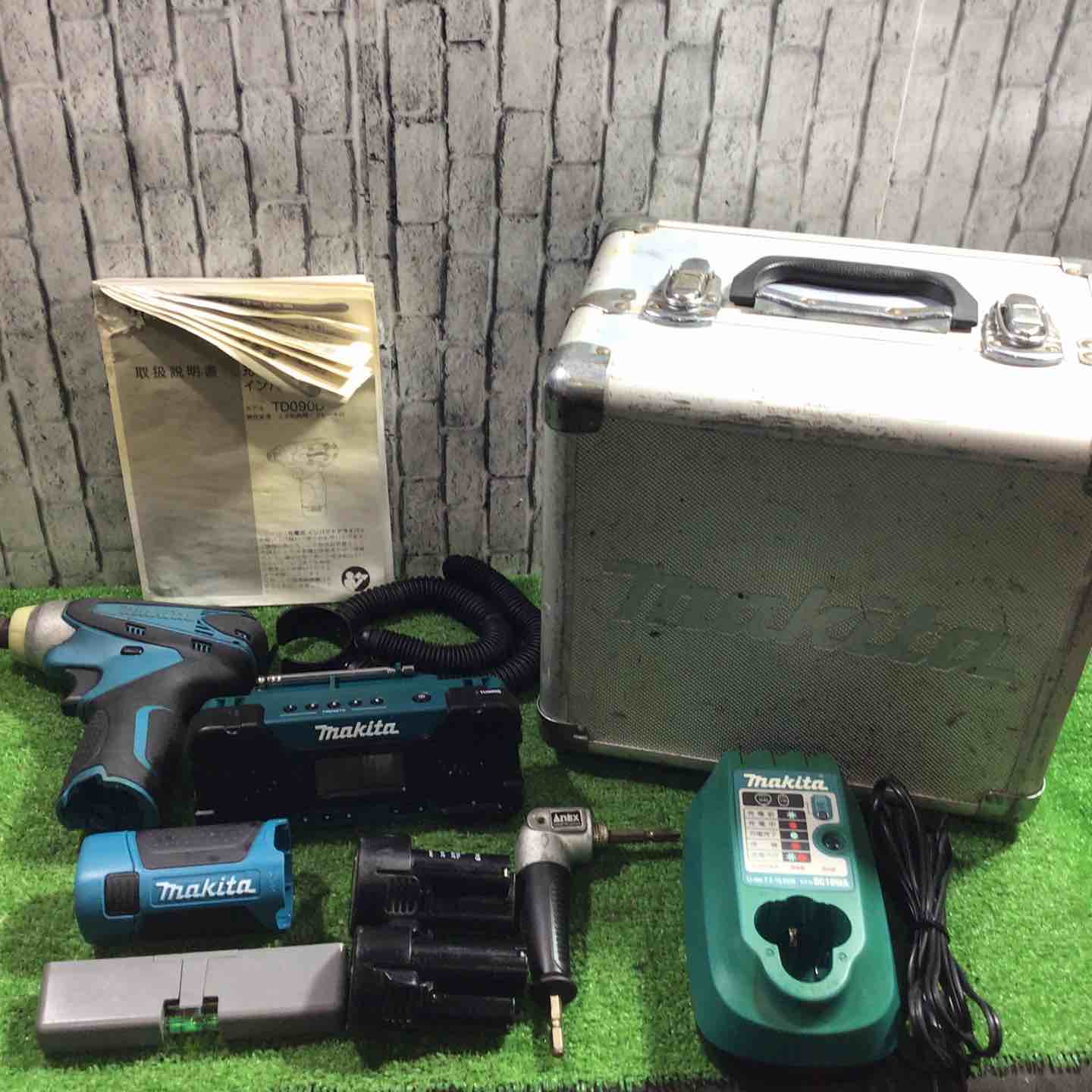 ◇マキタ(makita) コードレスドライバーライトラジオセット CK1002SP (TD090D)【川口店】 ◇マキタ(makita) コードレスドライバーライトラジオセット CK1002SP