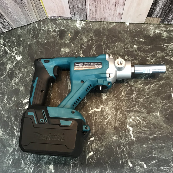 ★マキタ(makita) コードレスかくはん機 UT130DZ【八潮店】