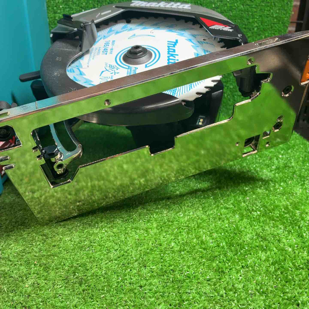 ★マキタ(makita) コードレス丸のこ HS001GRDXB【藤沢店】