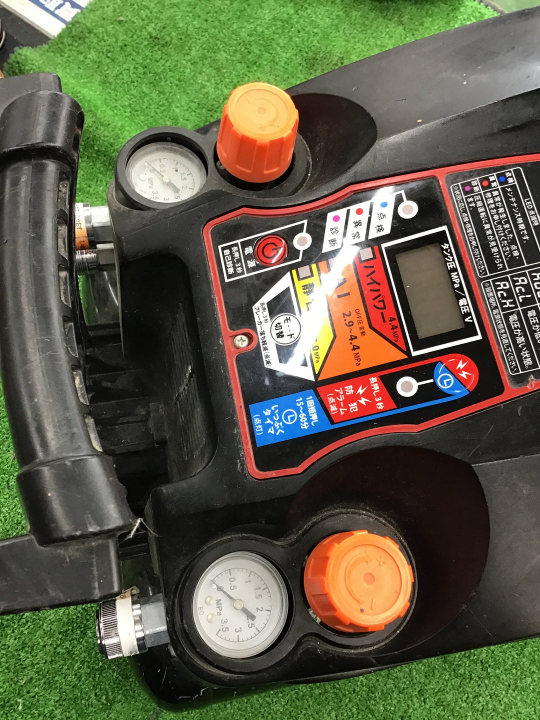 ★マックス(MAX) エアコンプレッサー AK-HH1270E2_ブラック【桶川店】