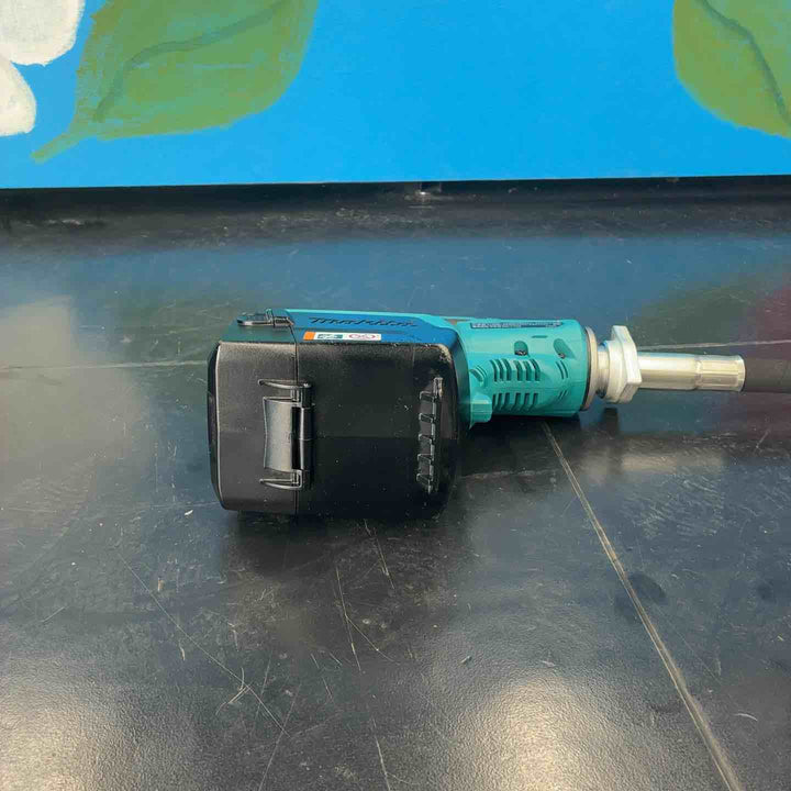 【中古品】 マキタ (Makita) 充電式コンクリートバイブレータ 40Vmax VR001GZAM 【藤沢店】