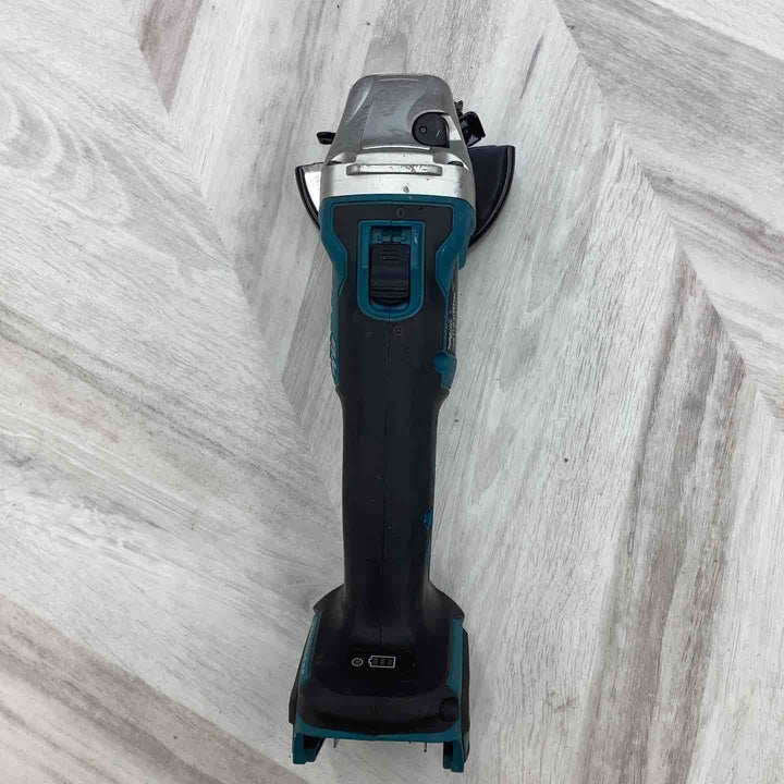 ☆マキタ(makita) 100mmコードレスディスクグラインダ GA404DZN (GA404DN)【越谷店】