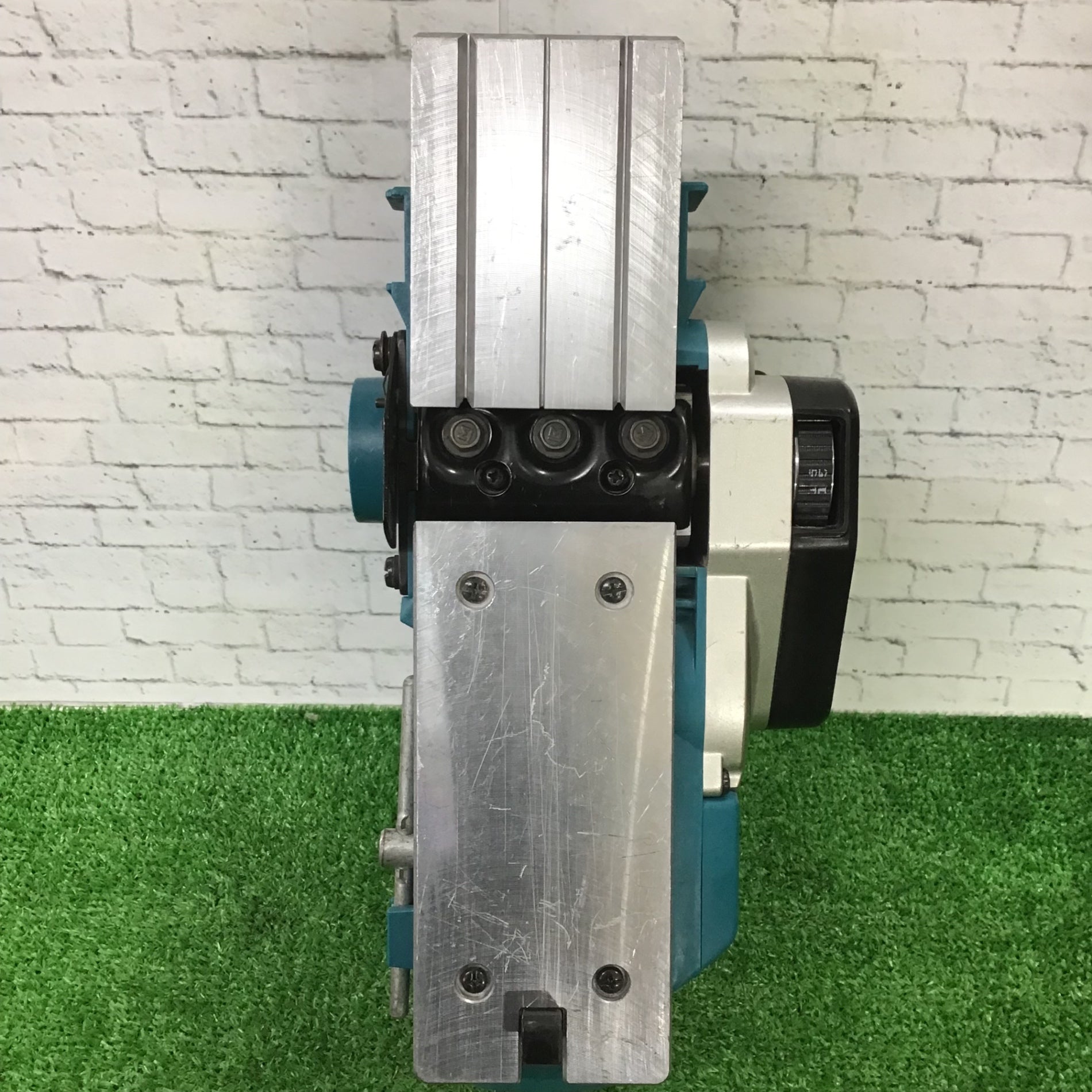 ☆マキタ(makita) 82mmコードレスカンナ KP181DZ【町田店】 – アクト