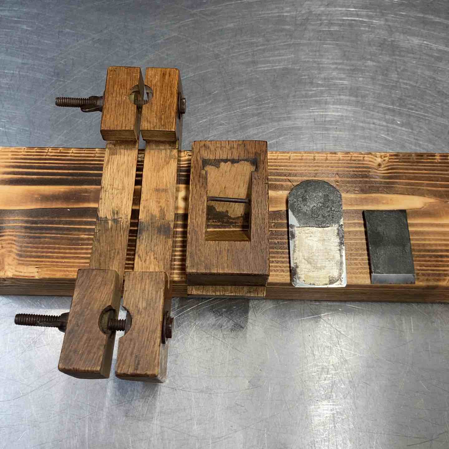【中古品】 面取り鉋 義弘 組鉋 鑿・鉋・大工道具 骨董品 アンティーク 【東大和店】 中古品】 面取り鉋 義弘 組鉋 鑿・鉋・大工道具 骨董品 アンティーク