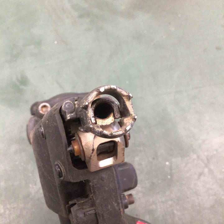 【現状品】 マキタ/makita 高圧エア釘打ち機 AN632H 【鴻巣店】
