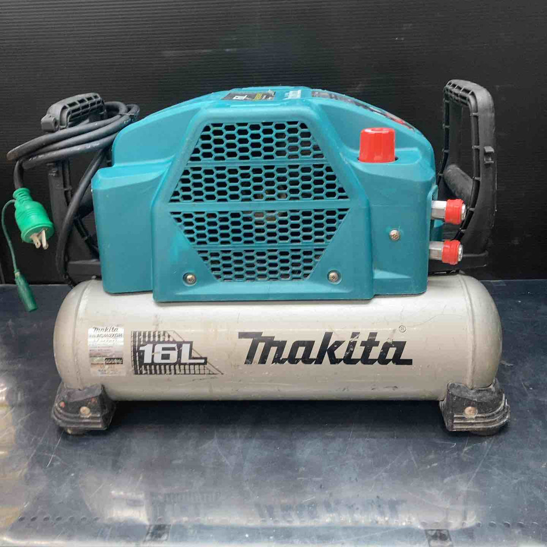 ★マキタ(makita) エアコンプレッサー AC462XGH【川越店】
