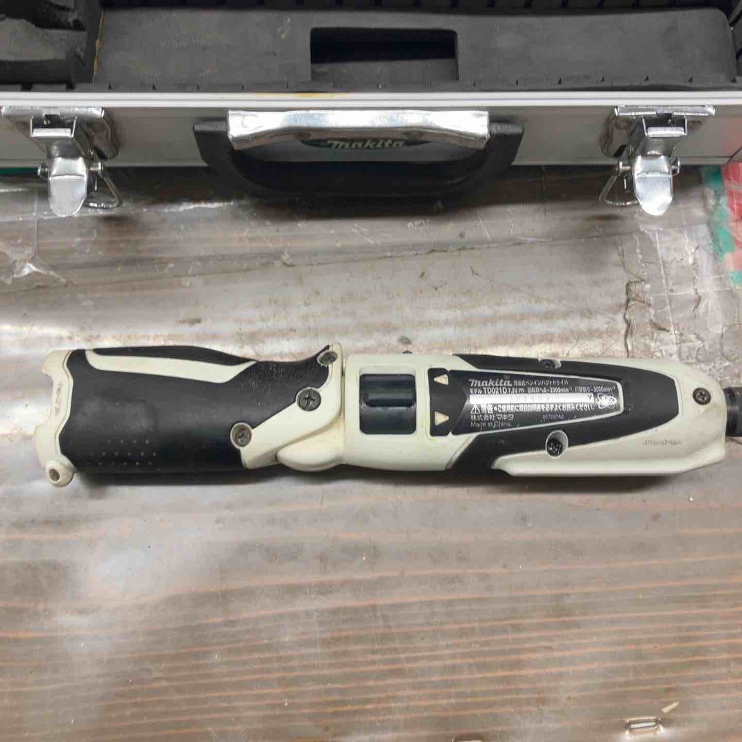 ☆マキタ(makita) コードレスペンインパクトドライバ TD021DSW【戸田店】