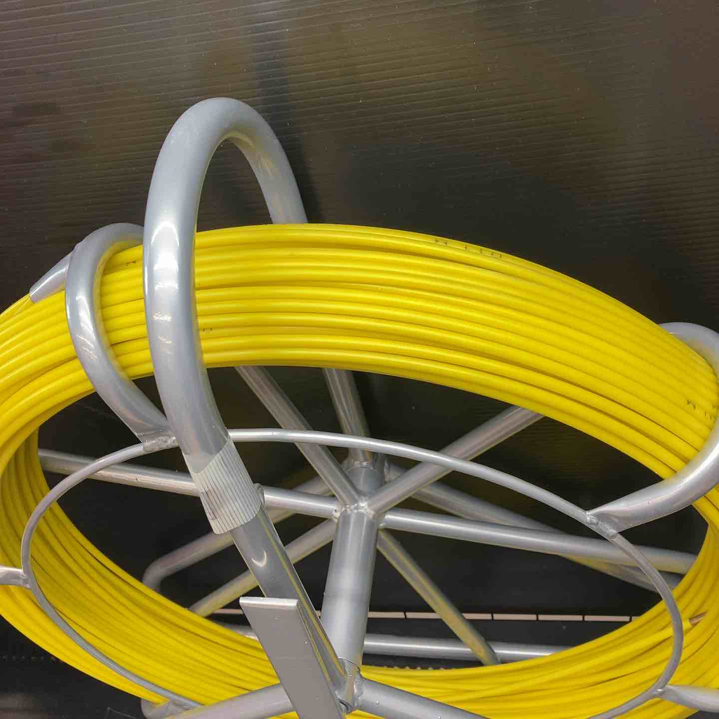 通線ロッド 通線ワイヤー フレーム付き 長さ:130m 線径:6mm【川越店