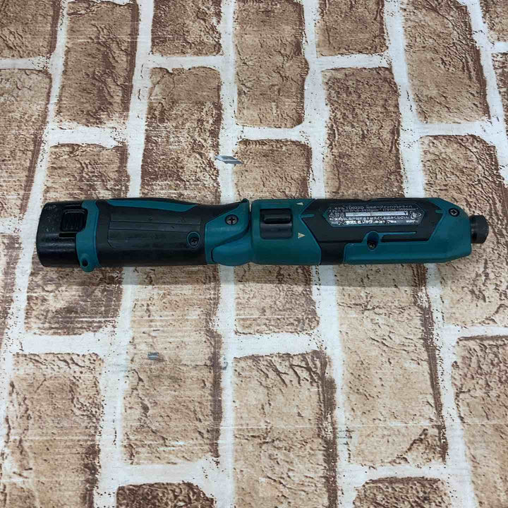 ★マキタ(makita) コードレスペンインパクトドライバー TD022DSHX【所沢店】