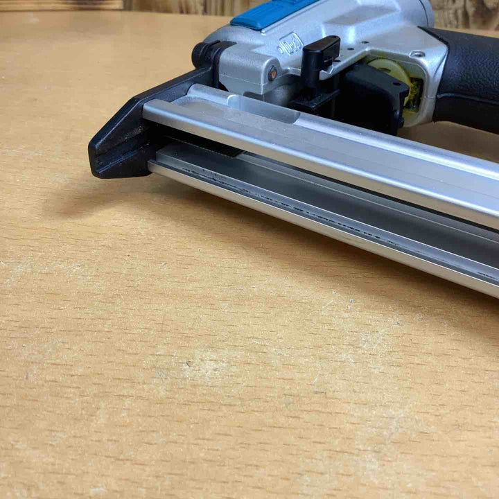 ★マキタ(makita) 常圧エアタッカ AT425AK【越谷店】