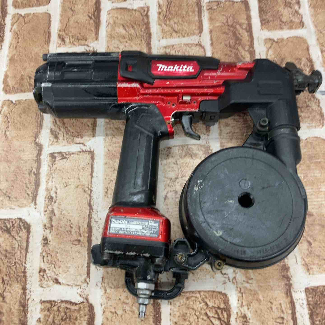★マキタ(makita) 高圧エアネジ打ち機 AR411HR【所沢店】