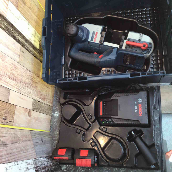 BOSCH(ボッシュ)18Vバッテリーバンドソー〔GCB18V-LI〕 【八潮店】