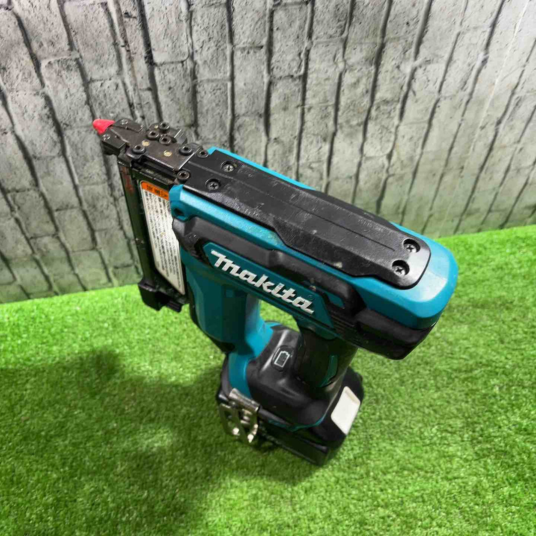 ★マキタ(makita) コードレスピンネイラ PT353DRG 動作確認済み バッテリー×1、充電器付き【川口店】