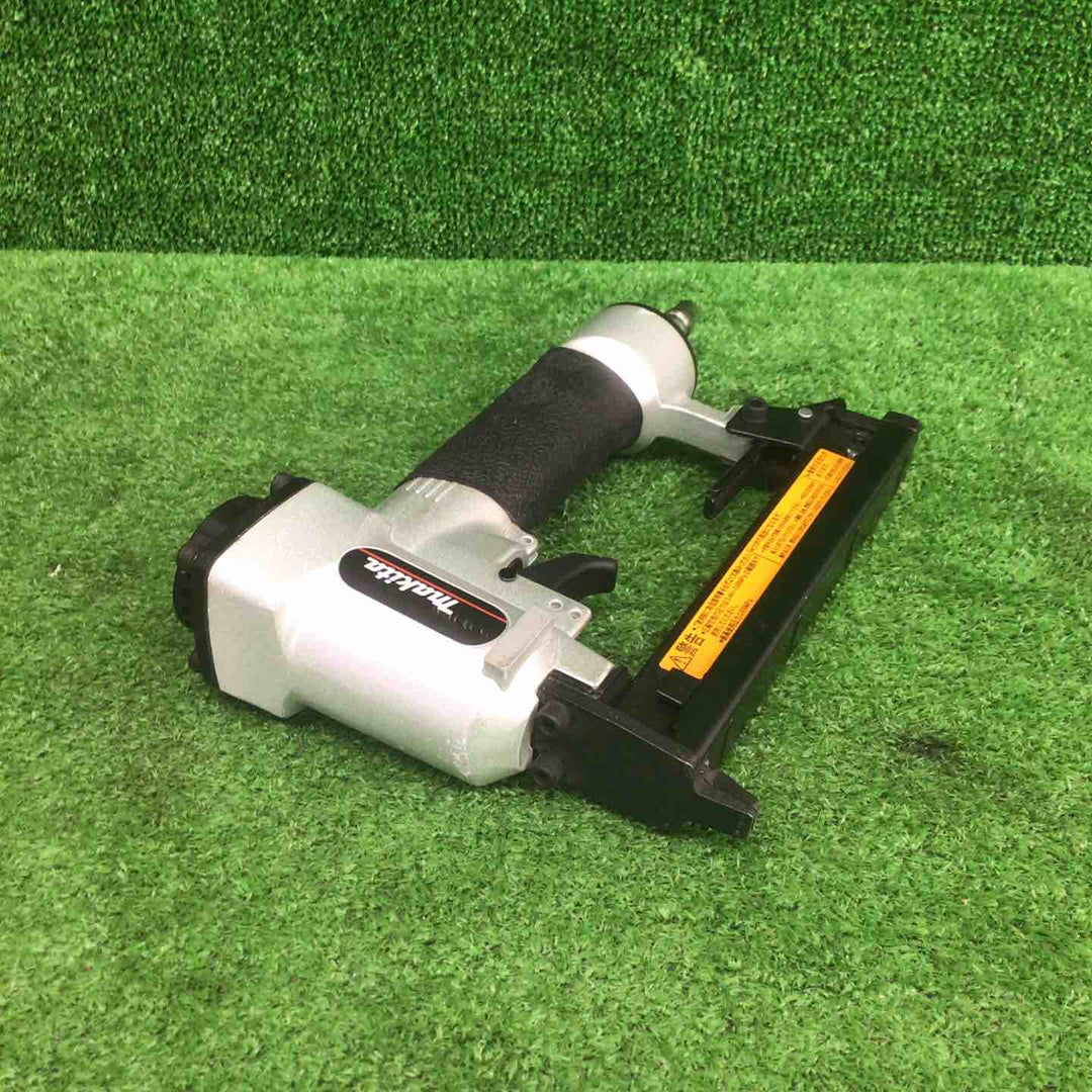 【現状品】 マキタ/makita 4mm常圧エアタッカ AT425BZK 【鴻巣店】