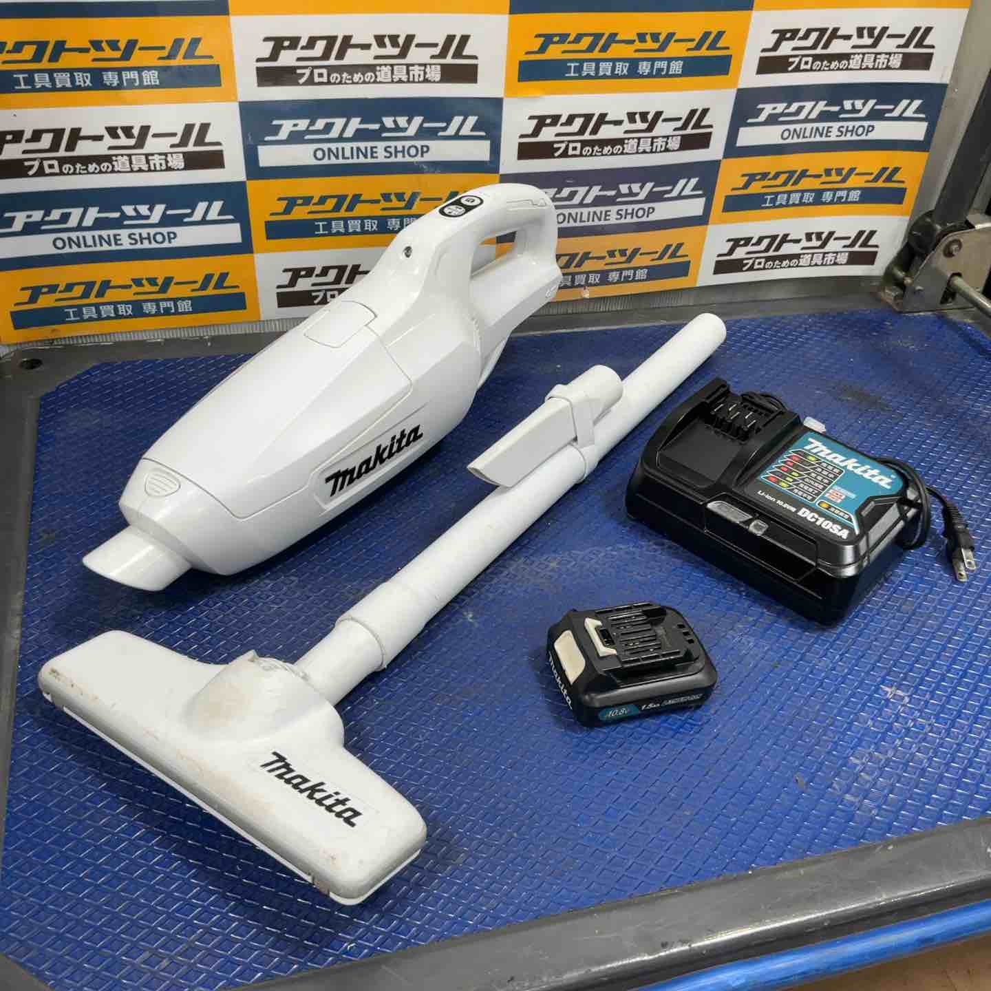 マキタ makita／充電式クリーナ／掃除機／CL107FDSHW／美品中古 Makita