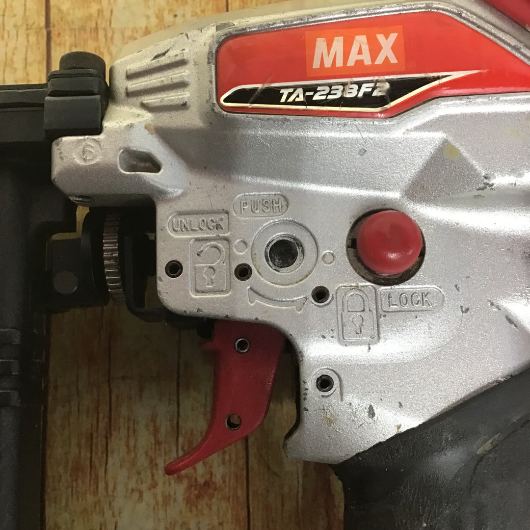 マックス(MAX) 常圧フロアタッカ TA-238F2(D)/4MAフロア【川崎店】