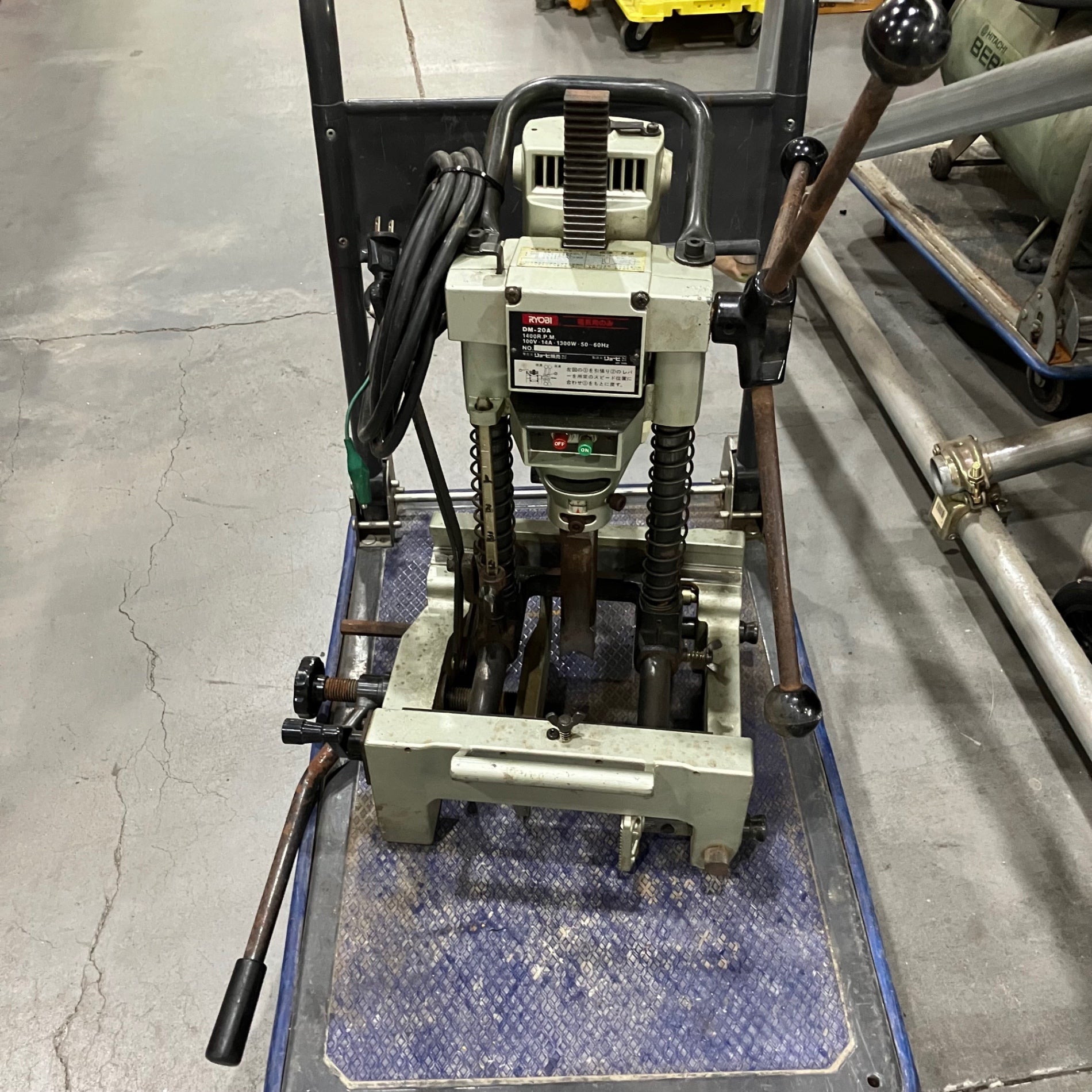 【店頭お渡し限定】（25-11-7）RYOBI　電気角のみ　DM-20A 店頭受取り限定】リョービ RYOBI 電気角のみ DM20A【川口店】 – アクト