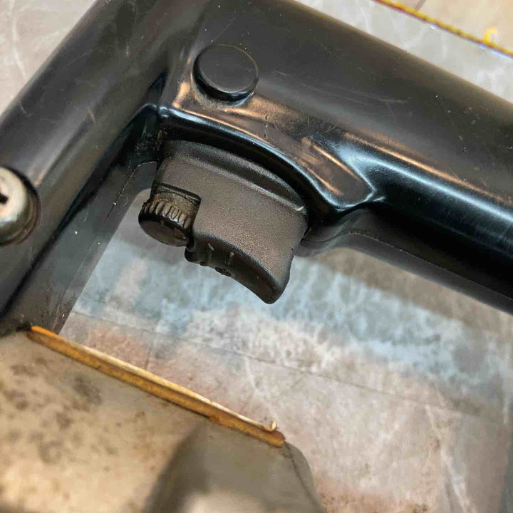 ★マキタ(makita) 電動ケレン HK1810【八潮店】