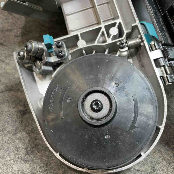 マキタ(makita) コードレスポータブルバンドソー PB184DZ【桶川店】