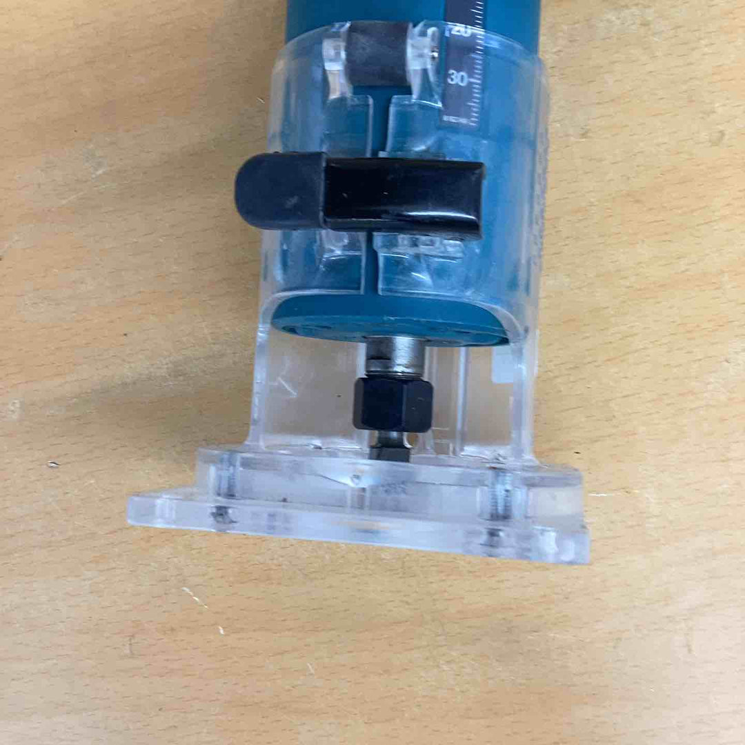 ☆マキタ(makita) 電子トリマ 3707FC【越谷店】