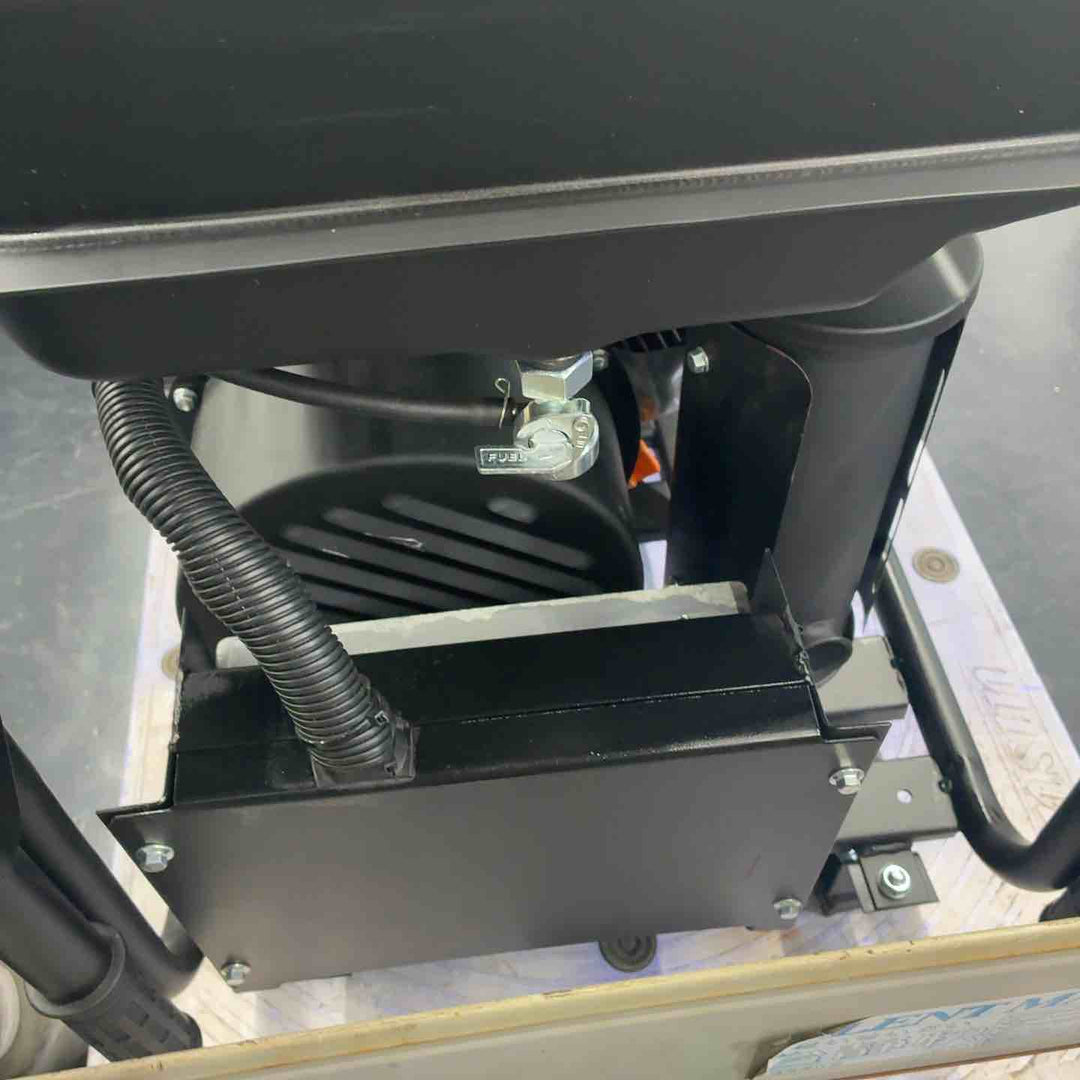 【中古品/店頭受取り限定】 ZINNORE エンジン溶接機 ZIN-120A キャプタイヤケーブル、溶接棒 セット 【藤沢店】