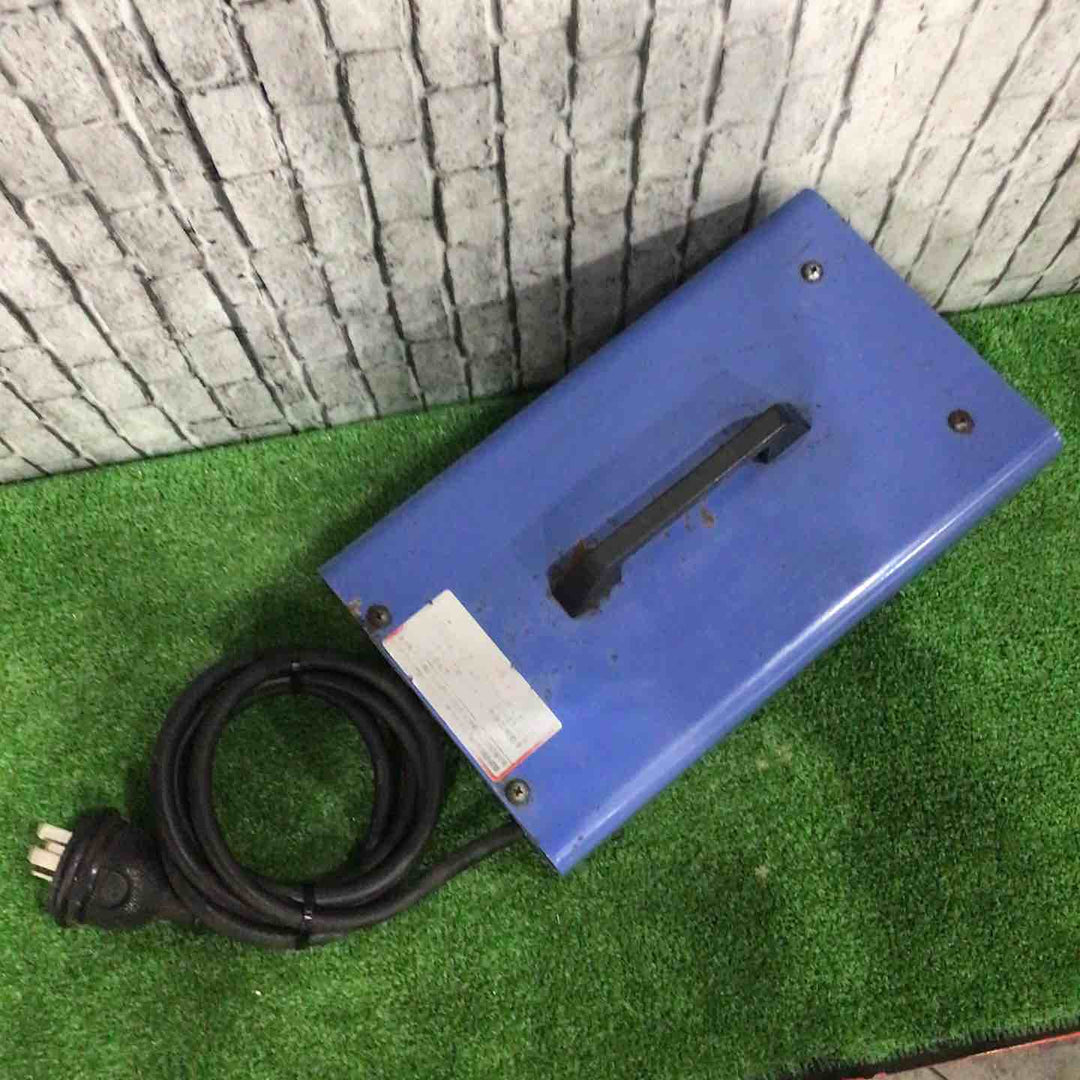 ◇日動工業 降圧専用トランス トラパック F-300D/62-3388-03【川口店】