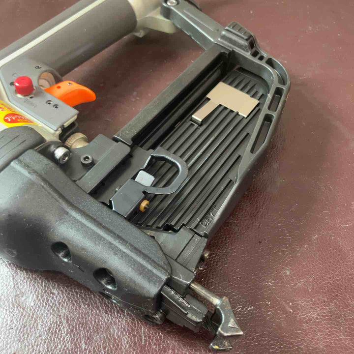 【中古品】マックス(MAX) 常圧フロアタッカー TA-557B/957Tフロア【東大和店】