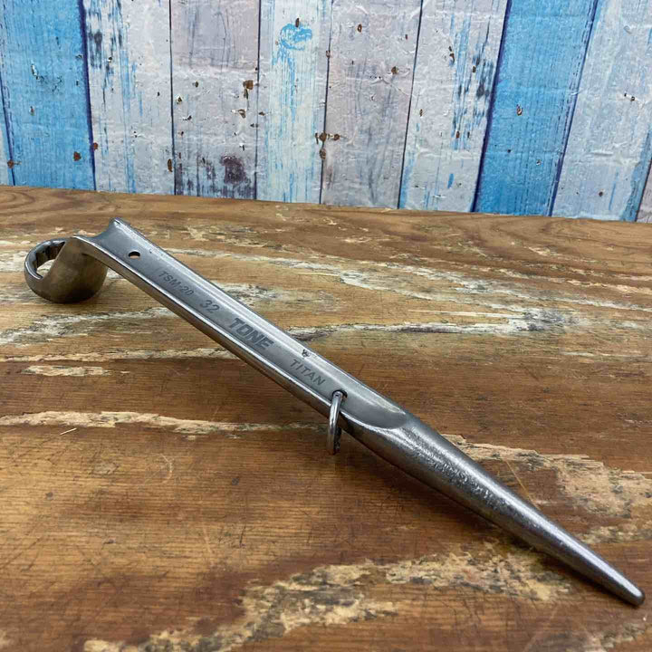【中古品】トネ(TONE) チタンシノ付めがねレンチ トルシアボルト用 TSM-20 二面幅32mm 12角【柏店】